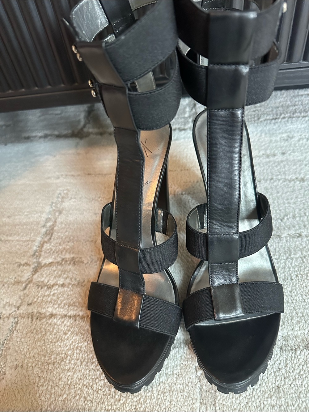 NIB Kenneth Cole Black Leather Strappy High-Heel - Women